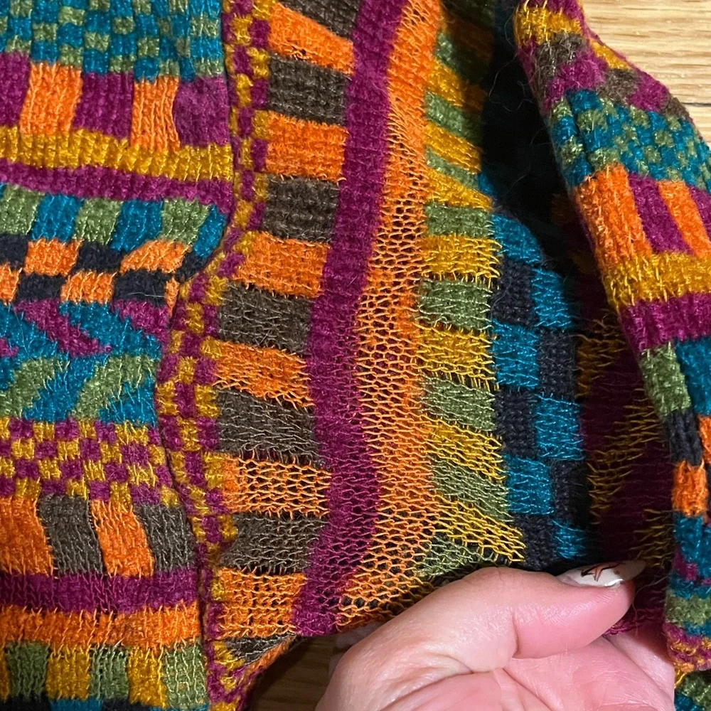 Colorful Patterned Sweater - Picture 3 of 8